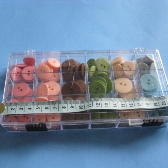 209 Craft or Sewing Buttons Matching S M L - Picture 6 of 9